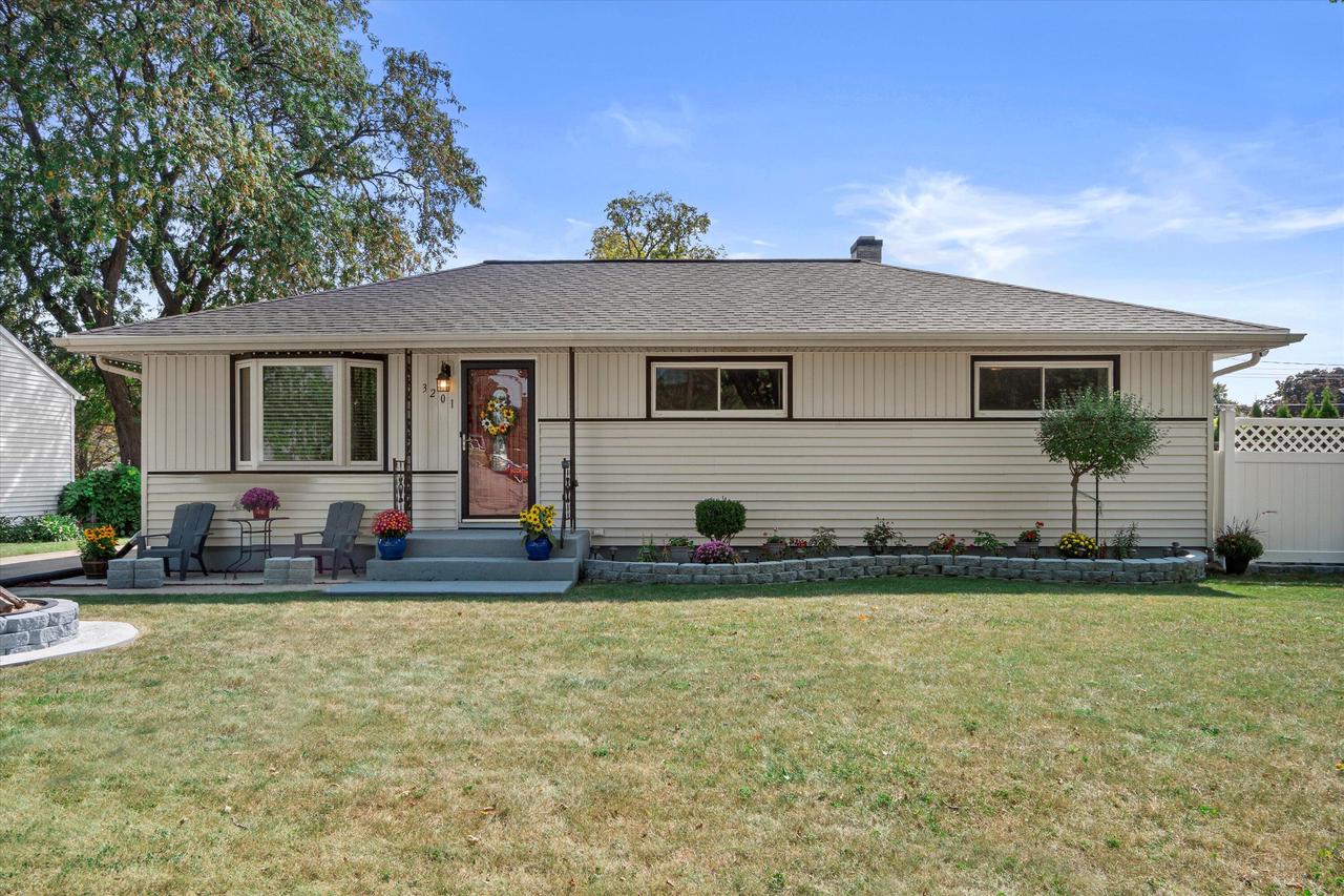 Parnell Ave, Milwaukee, WI 53221