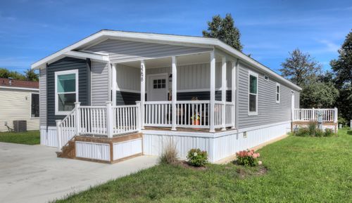 365-3298 Hillcrest Way, Zeeland, MI, 49464-8960 | Card Image