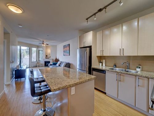 360-5160 Davis Bay Rd, Sechelt, BC, V7Z0H3 | Card Image