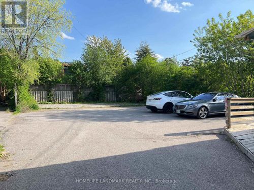 149 Finch Ave W, North York, ON, M2N2J1 | Card Image