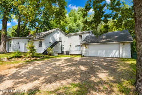 7530 Dogwood Ln, Olive Branch, MS, 38654-1110 | Card Image