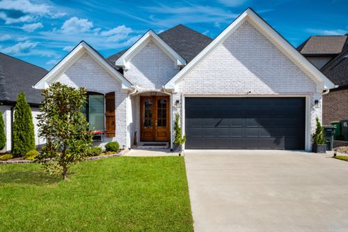 16 Fletcher Ridge Cir, Little Rock, AR, 72223-9075 | Card Image