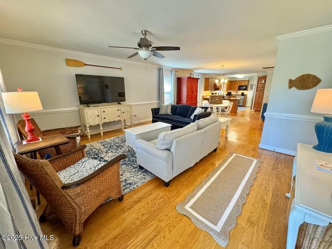 111 Ne 39 Th St, House other with 3 bedrooms, 2 bathrooms and 2 parking in Oak Island NC | Image 7