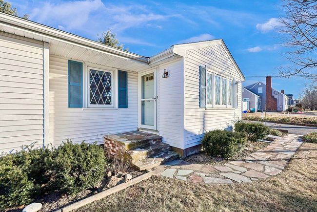 30 Irving Dr, House other with 3 bedrooms, 1 bathrooms and 6 parking in Walpole MA | Image 38