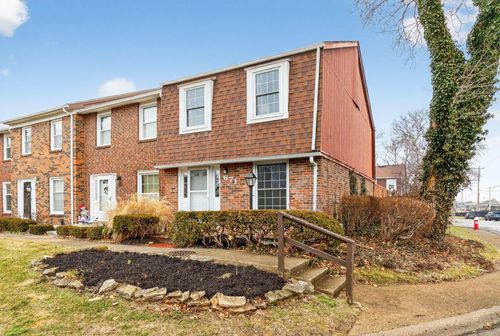 671 Simbury St, Columbus, OH, 43228-2530 | Card Image