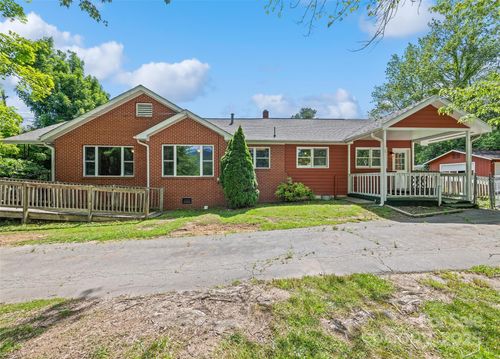 205 Hazelwood Ave, Waynesville, NC, 28786-1944 | Card Image