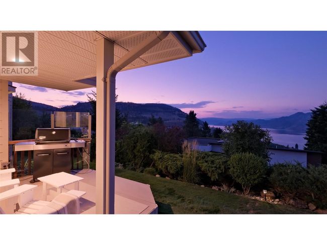 118 Sumac Ridge Dr, House other with 4 bedrooms, 3 bathrooms and 6 parking in Summerland BC | Image 36
