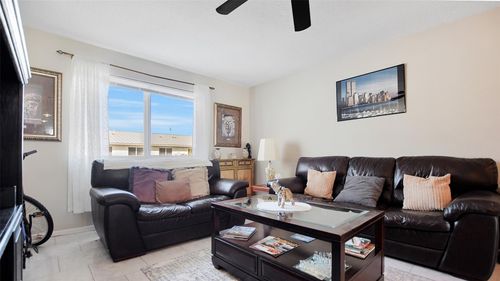 923-6263 Ne 19th Ave, Fort Lauderdale, FL, 33308-1325 | Card Image