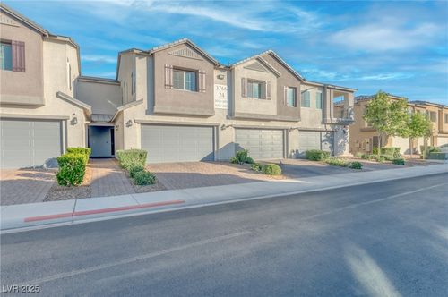 24206-3766 Neblina Dr, Henderson, NV, 89052-8306 | Card Image