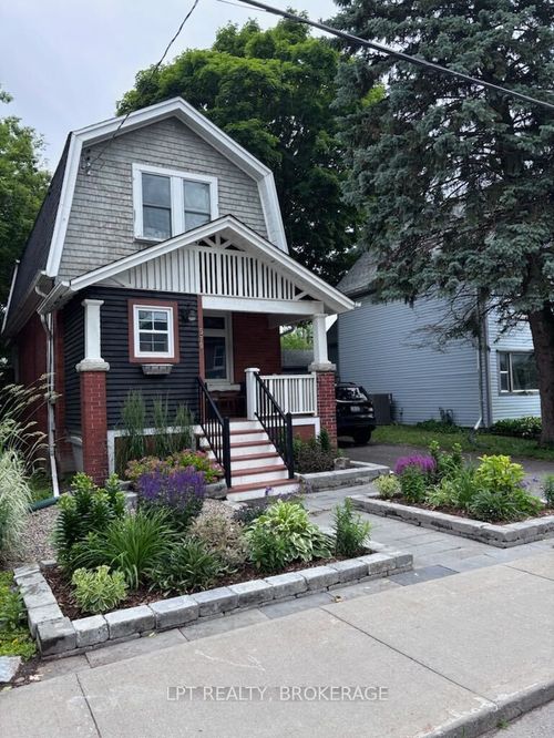 570 Frontenac St, Kingston, ON, K7K4M2 | Card Image