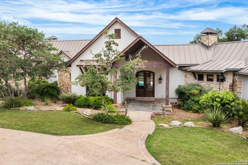 52 Thunder Rdg, Boerne, TX, 78006-8106 | Card Image