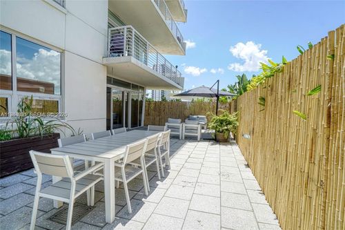 515-3250 Ne 1st Ave, Miami, FL, 33137-4088 | Card Image