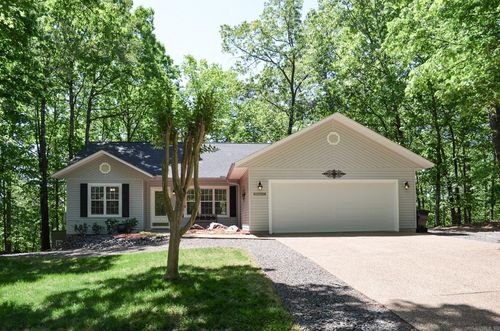21 Badajoz Way, Hot Springs Village, AR, 71909-2900 | Card Image