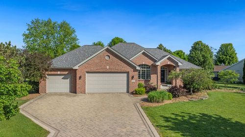 6599 Hartwig Dr, Cherry Valley, IL, 61016-9149 | Card Image