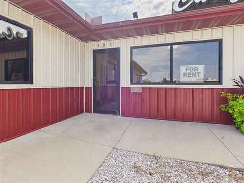 302 E 23rd St, Fort Scott, KS, 66701-3008 | Card Image