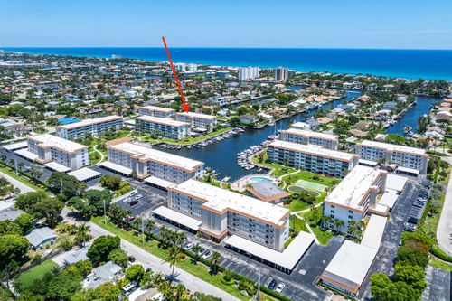 556-930 Dogwood Dr, Delray Beach, FL, 33483-4951 | Card Image