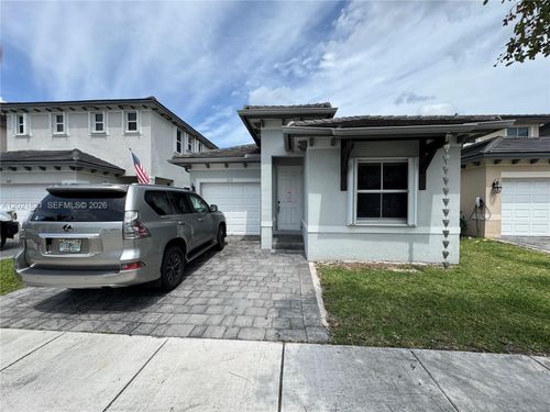 273 Se 31st Ave, Homestead, FL, 33033 | Card Image