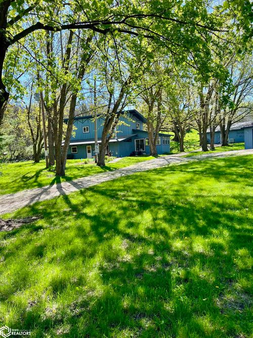 835 230th St, Jefferson, IA, 50129-7064 | Card Image