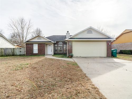 2802 W Sunset Dr, Rogers, AR, 72756-2089 | Card Image