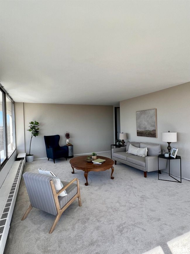5B - 1337 21 St Ave, Condo with 2 bedrooms, 2 bathrooms and null parking in Rock Island IL | Image 5