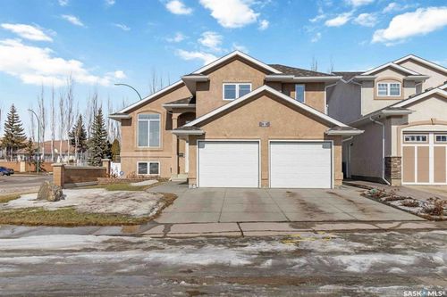 3 Briarvale Crescent, Saskatoon, SK, S7V1C5 | Card Image