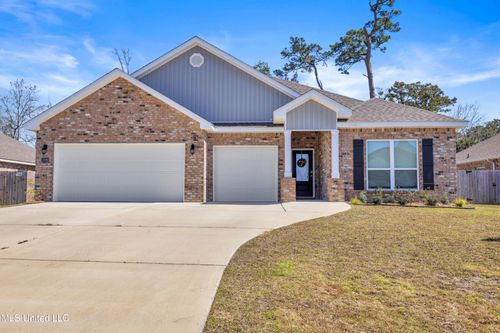 7008 Crawford Dr, Long Beach, MS, 39560-5646 | Card Image
