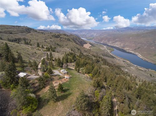 105 Rocky Rd, Orondo, WA, 98843 | Card Image