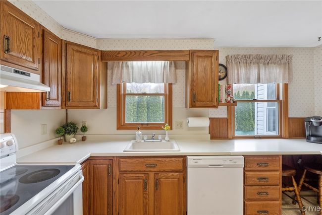 Kitchen | Image 9