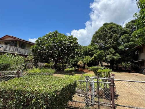 1918 Kaumualii St, Honolulu, HI, 96819-4044 | Card Image