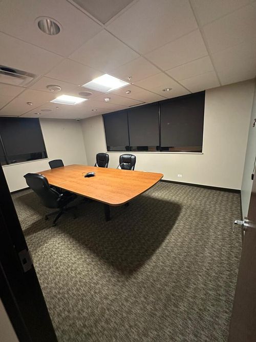 570 Oakwood Rd, Lake Zurich, IL, 60047-1546 | Card Image