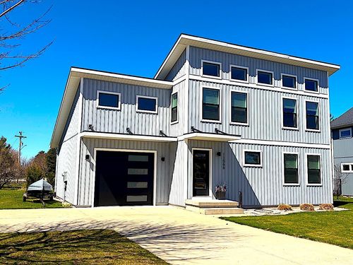 11566 S Sunset Dr, Empire, MI, 49630-5000 | Card Image