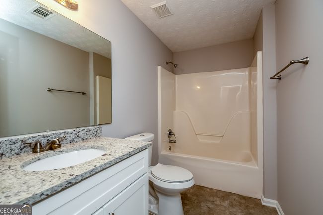315 Hunters Trce, House other with 3 bedrooms, 2 bathrooms and null parking in Covington GA | Image 14