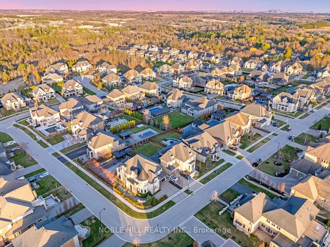 17 Westbrooke Blvd, House other with 4 bedrooms, 5 bathrooms and 6 parking in Nobleton ON | Image 35