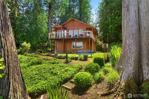 101 Se Channel Point Rd, Shelton, WA, 98584-8385 | Card Image