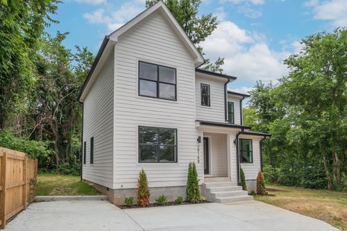 b-2918 Murray Cir, Nashville, TN, 37216-3936 | Card Image
