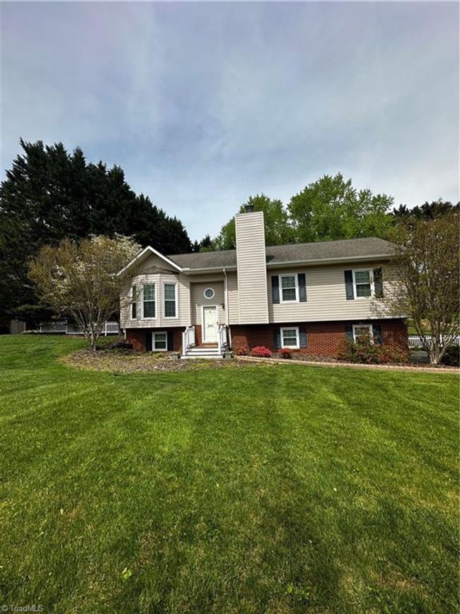 268 Meadow Ln, House other with 3 bedrooms, 2 bathrooms and null parking in Millers Creek NC | Image 4