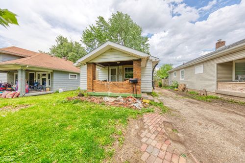 841 S Pershing Ave, Indianapolis, IN, 46221-1014 | Card Image