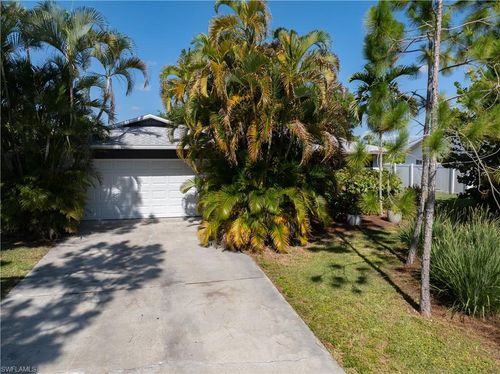 208 Ne 9th Ave, Cape Coral, FL, 33909-2515 | Card Image