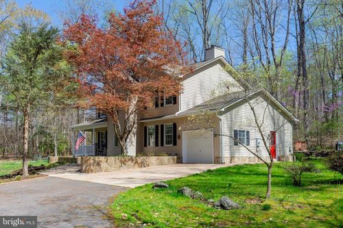 11523 Red Rock Ln, BUMPASS, VA, 23024-9308 | Card Image