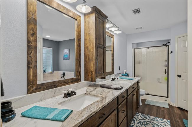 Separate shower | Image 20