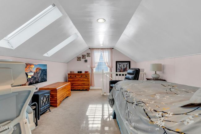 Upstairs private bedroom | Image 62