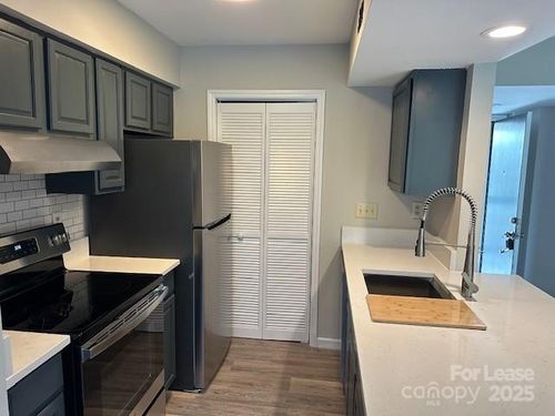 11169 Harrowfield Rd, Charlotte, NC, 28226-4458 | Card Image