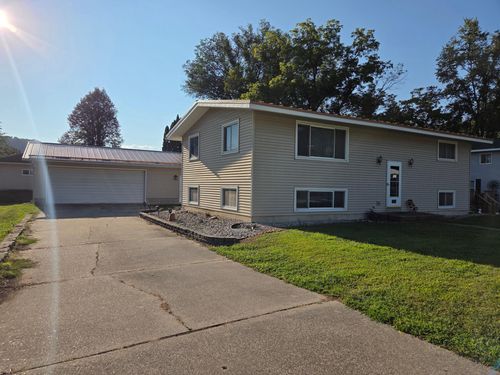 215 N Green St, Rushford, MN, 55971-9016 | Card Image