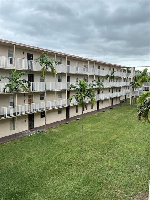 apt-f302-2800 Nw 56th Ave, Lauderhill, FL, 33313-2375 | Card Image