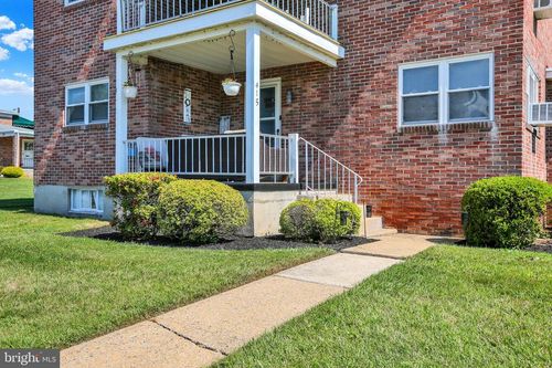 415 Mifflin Blvd, Shillington, PA, 19607-2838 | Card Image
