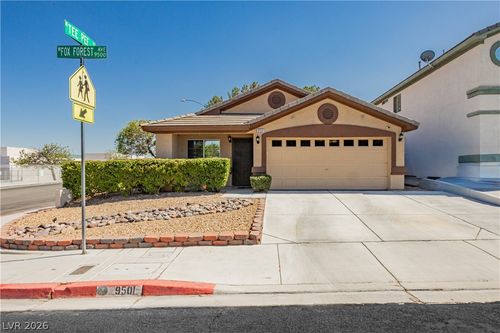 9501 Fox Forest Ave, Las Vegas, NV, 89129-7809 | Card Image