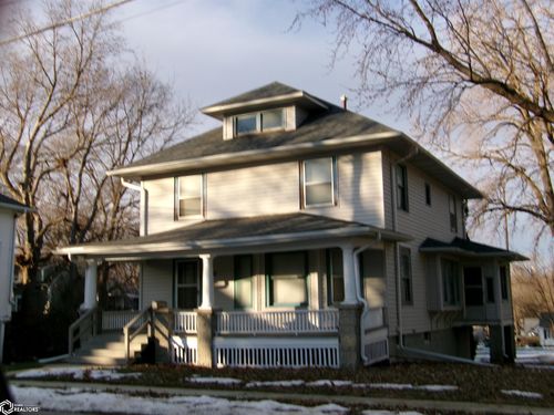 507 W Howard St, Creston, IA, 50801-2235 | Card Image