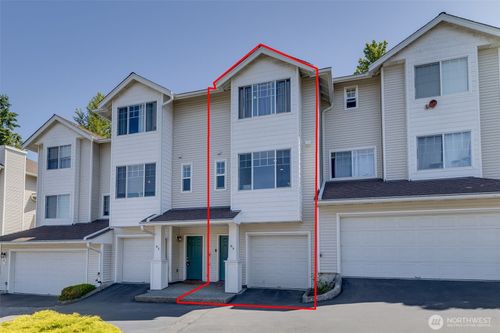 unit-d3-2300 Benson Rd S, Renton, WA, 98055-8879 | Card Image
