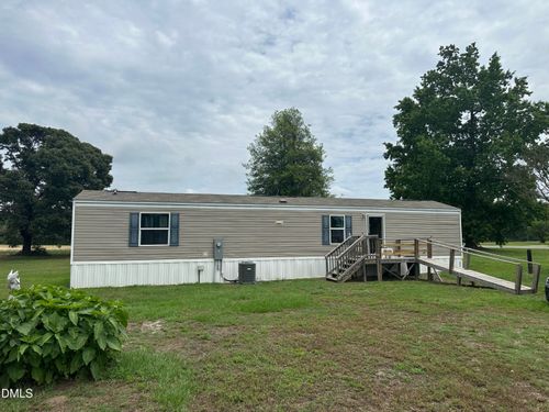 30 Fredrick Rd, Clinton, NC, 28328-1202 | Card Image
