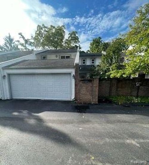 165 E Long Lake Road, Bloomfield Hills, MI, 48304 | Card Image